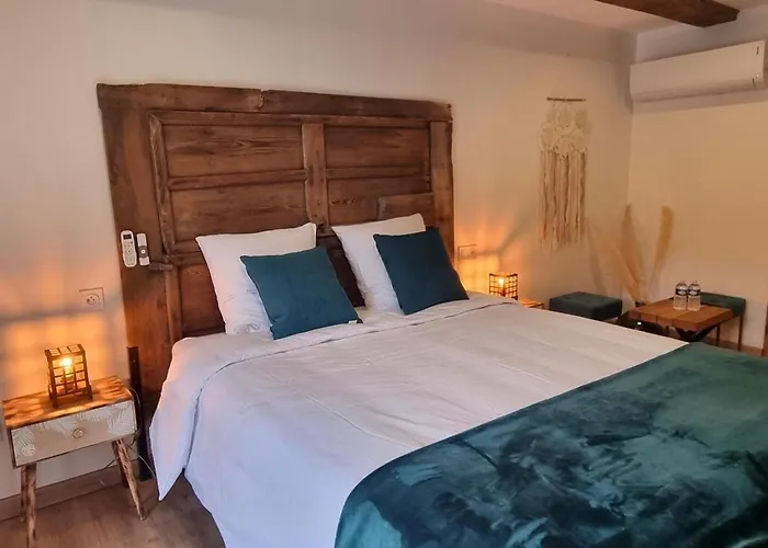 La Voute Du Pilat & Options Spa, Massage Bed & Breakfast Saint-Chamond