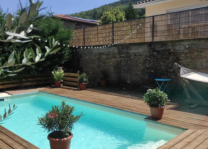 La Voute Du Pilat & Options Spa, Massage 4* Saint-Chamond