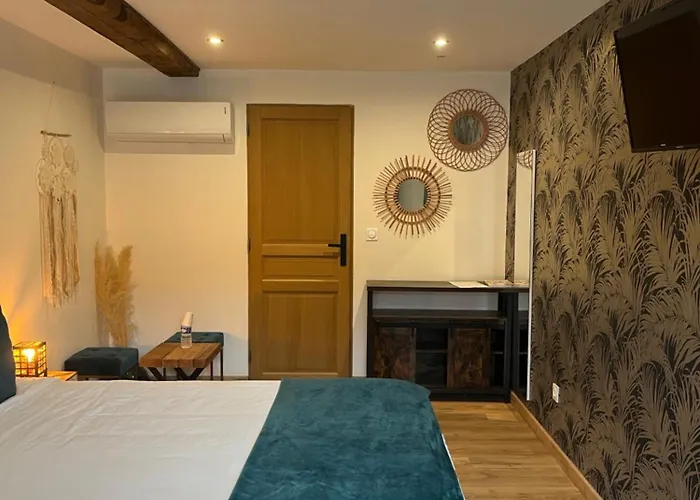 Bed & Breakfast La Voute Du Pilat & Options Spa, Massage Saint-Chamond
