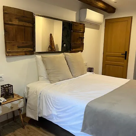 La Voute Du Pilat & Options Spa, Massage *